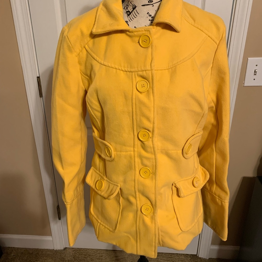 Bongo retro, bright yellow jacket